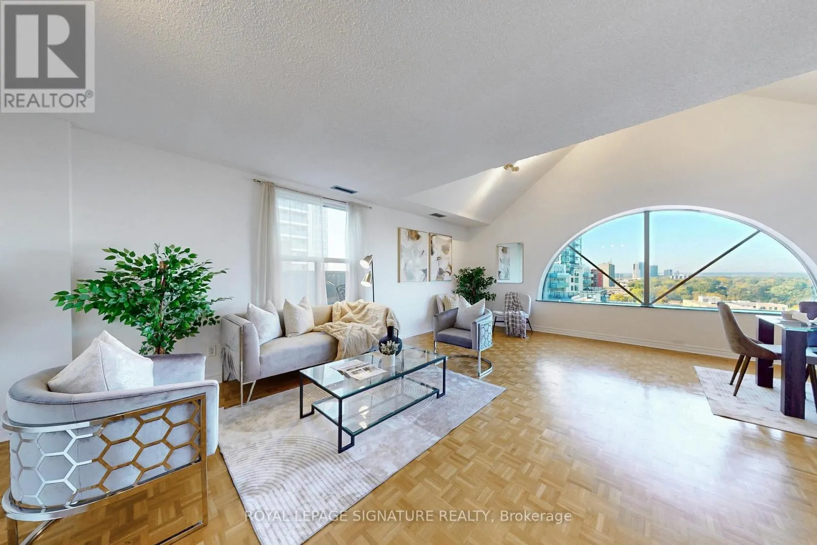 1205 - 5795 YONGE STREET