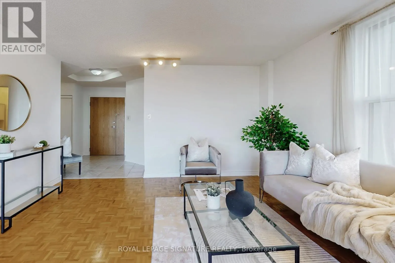 1205 - 5795 YONGE STREET