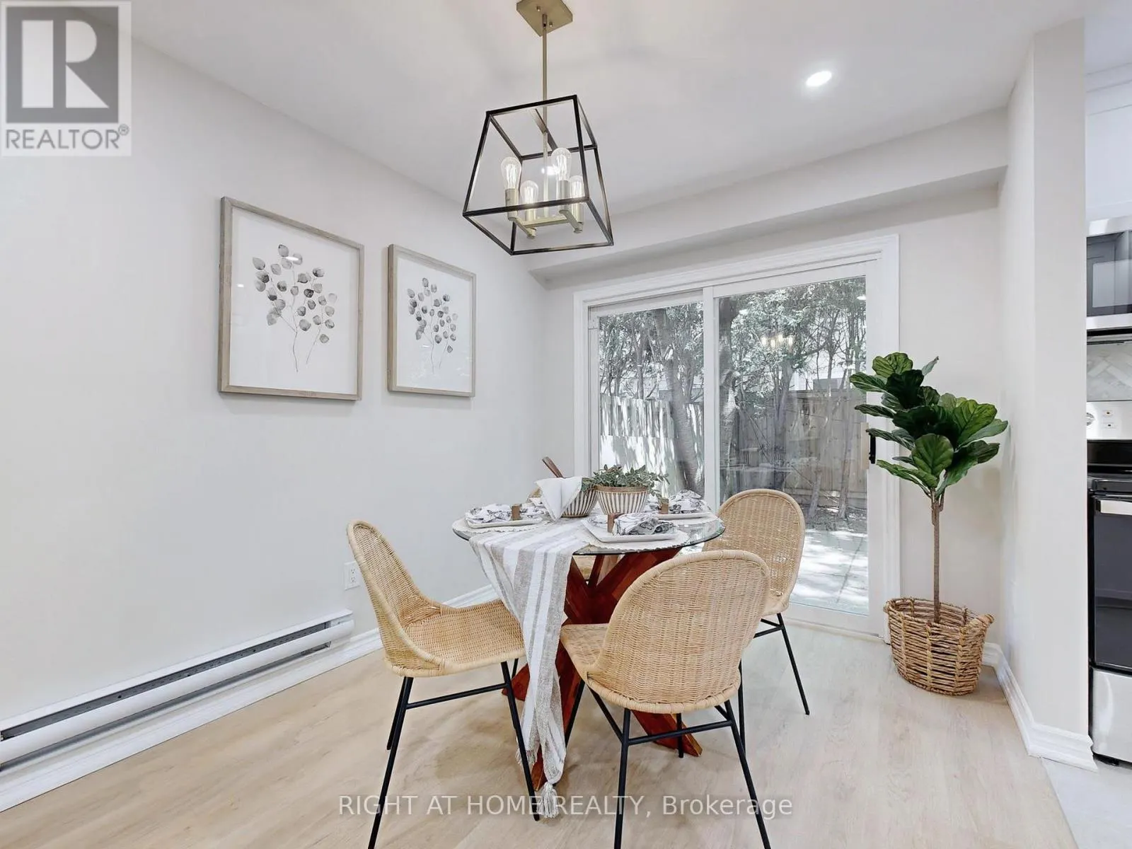 61 PLUM TREE WAY