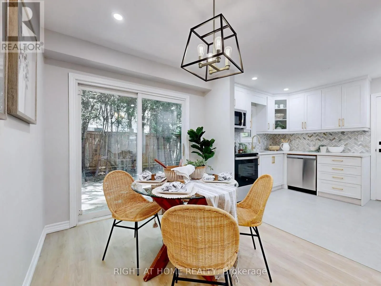 61 PLUM TREE WAY