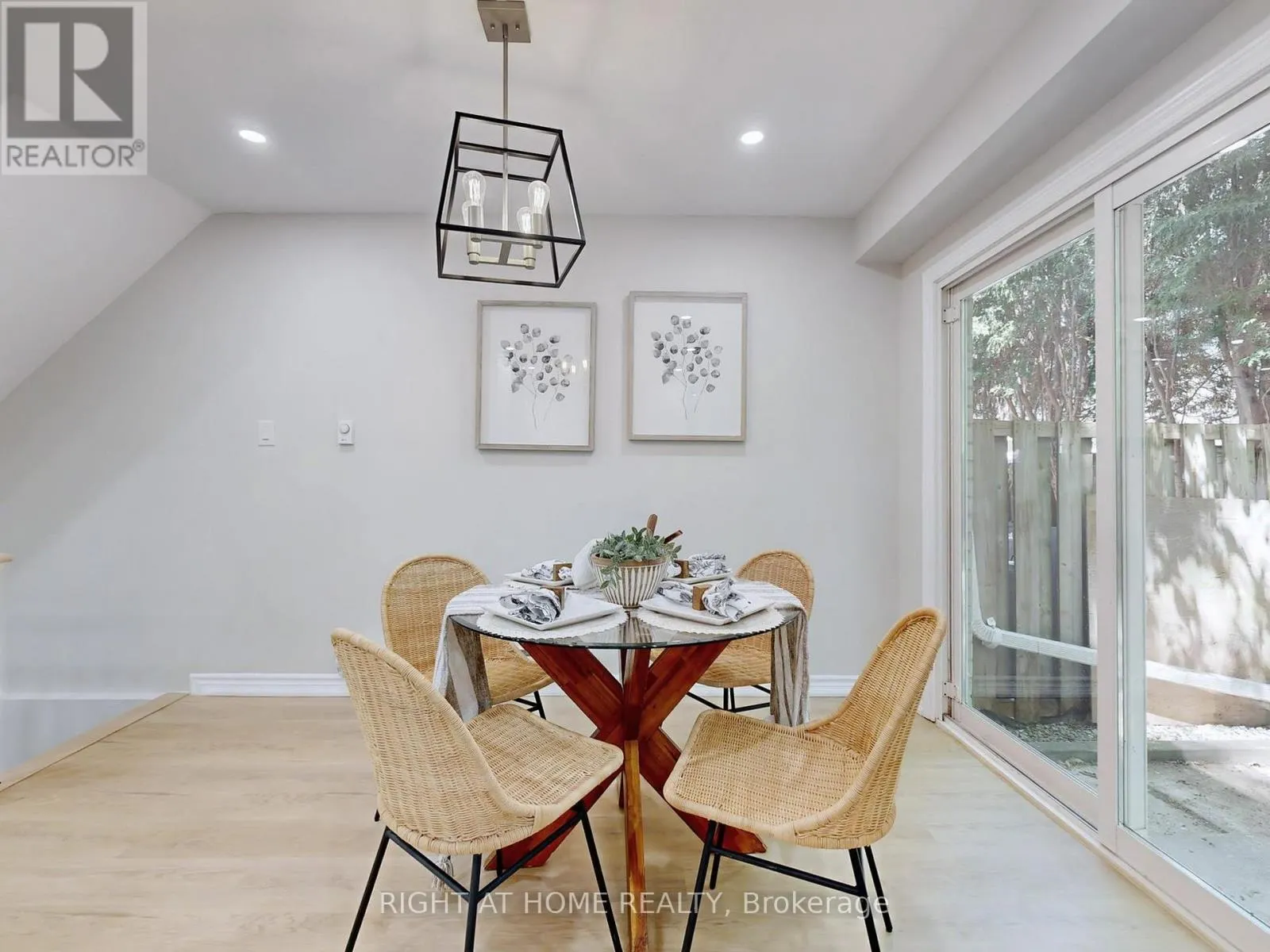 61 PLUM TREE WAY