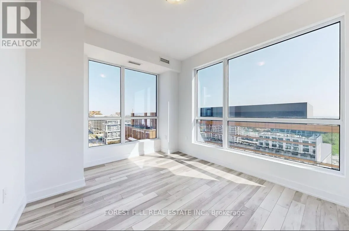 1613 - 15 RICHARDSON STREET
