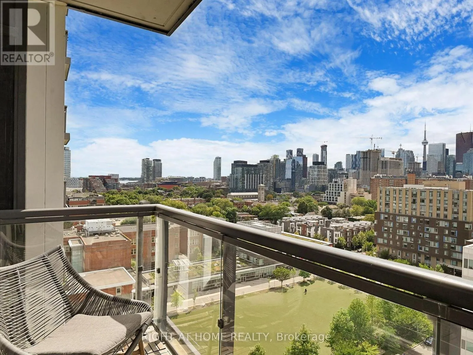 1407 - 55 REGENT PARK BOULEVARD