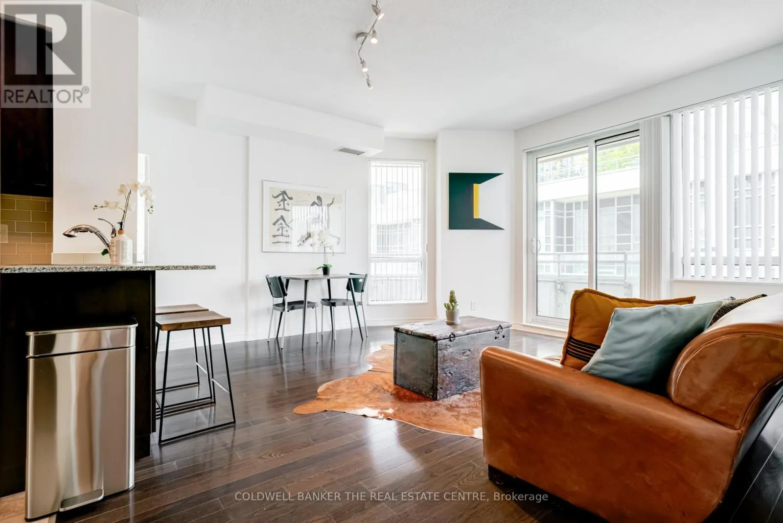 310 - 18 HOLMES AVENUE