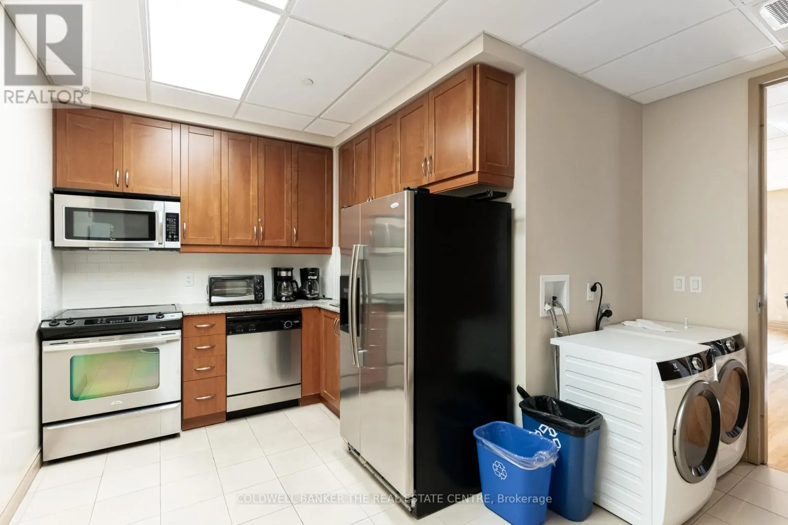 310 - 18 HOLMES AVENUE
