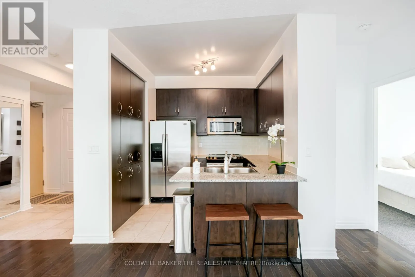 310 - 18 HOLMES AVENUE
