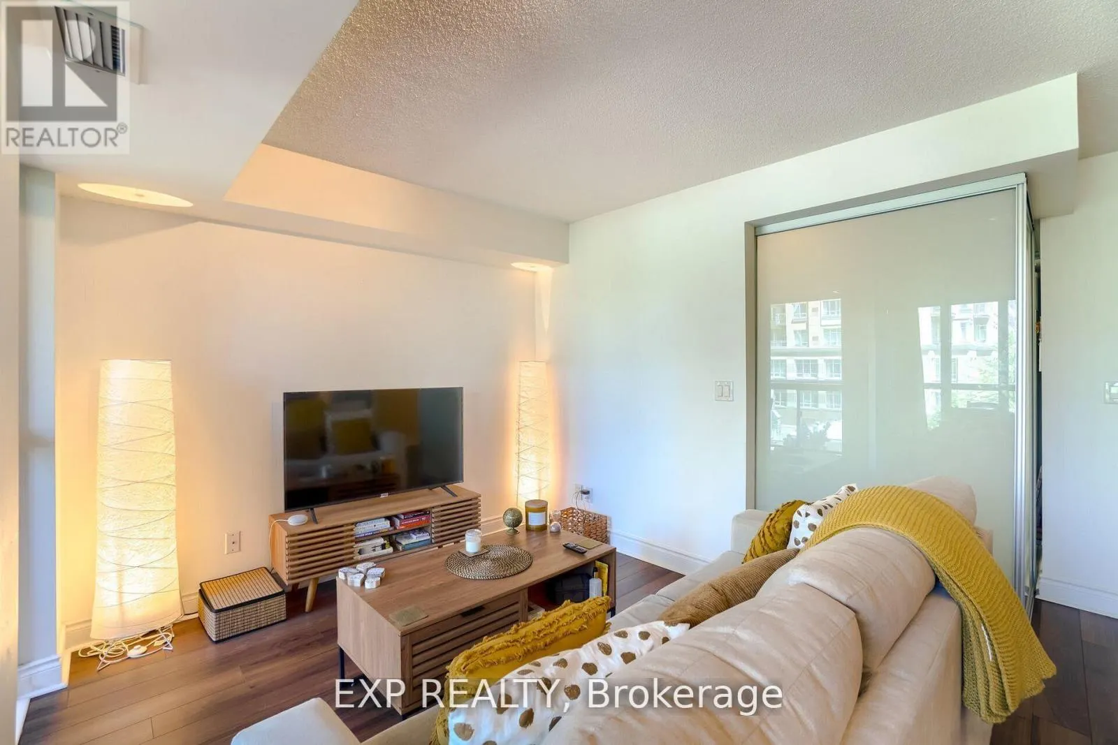 308 - 28 TED ROGERS WAY