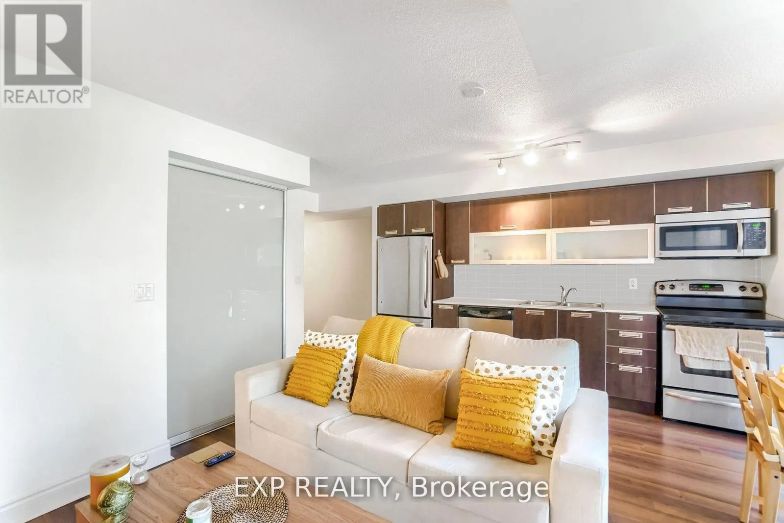 308 - 28 TED ROGERS WAY