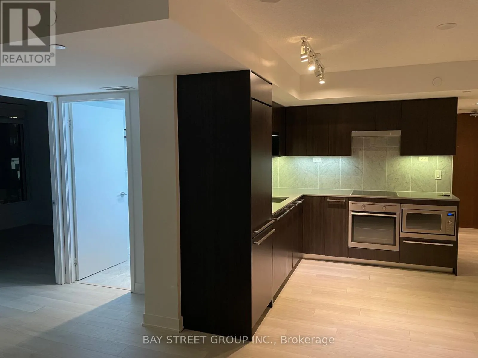 602 - 70 QUEENS WHARF ROAD