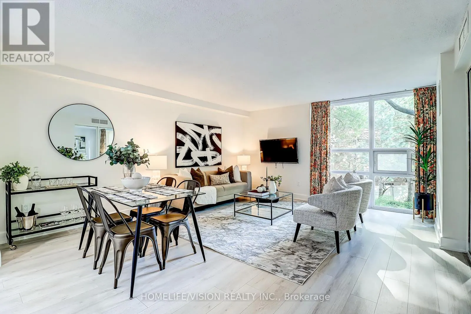 207 - 131 BEECROFT ROAD