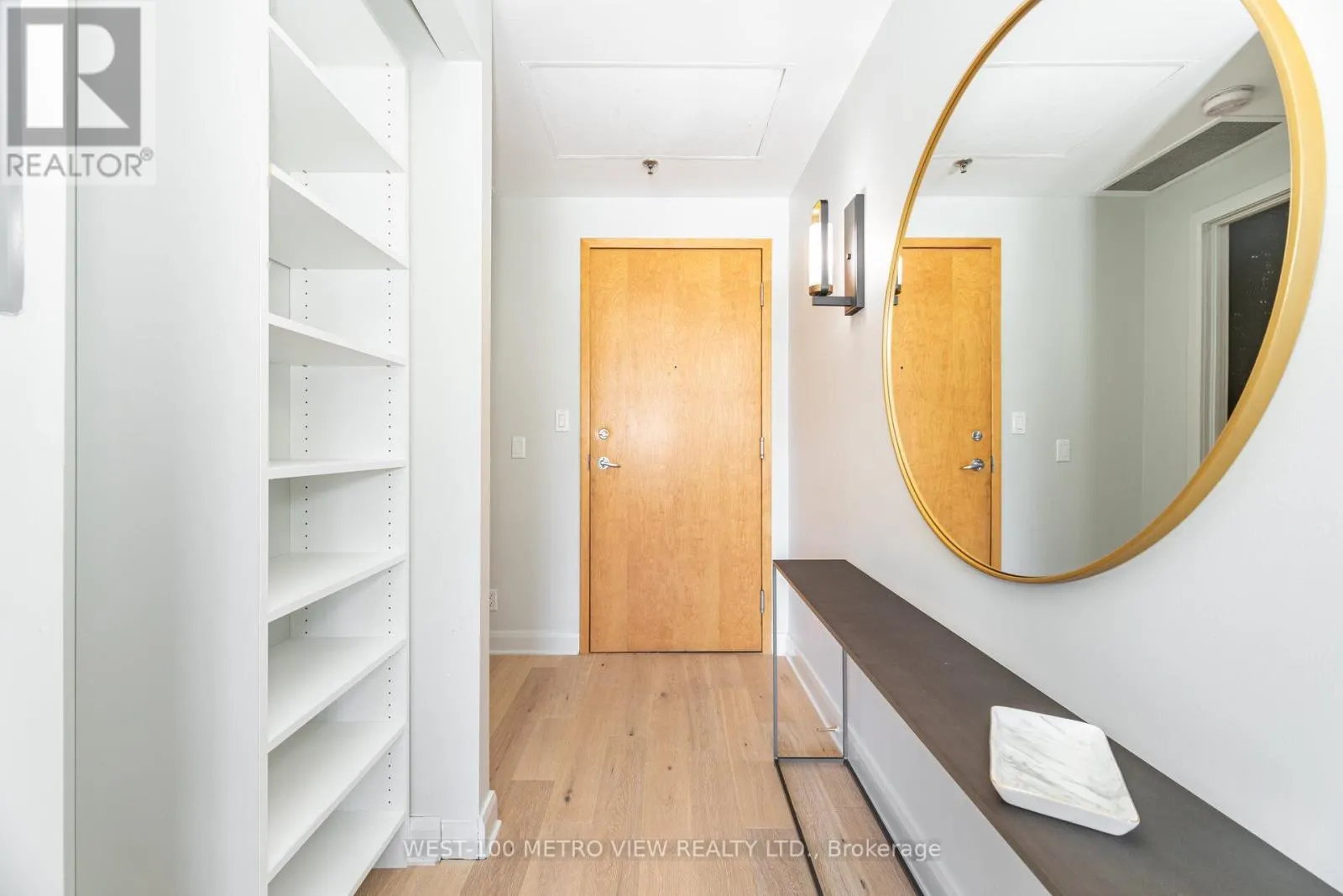 710 - 700 KING STREET W