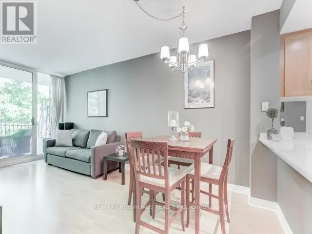 510 - 38 WILLIAM CARSON CRESCENT
