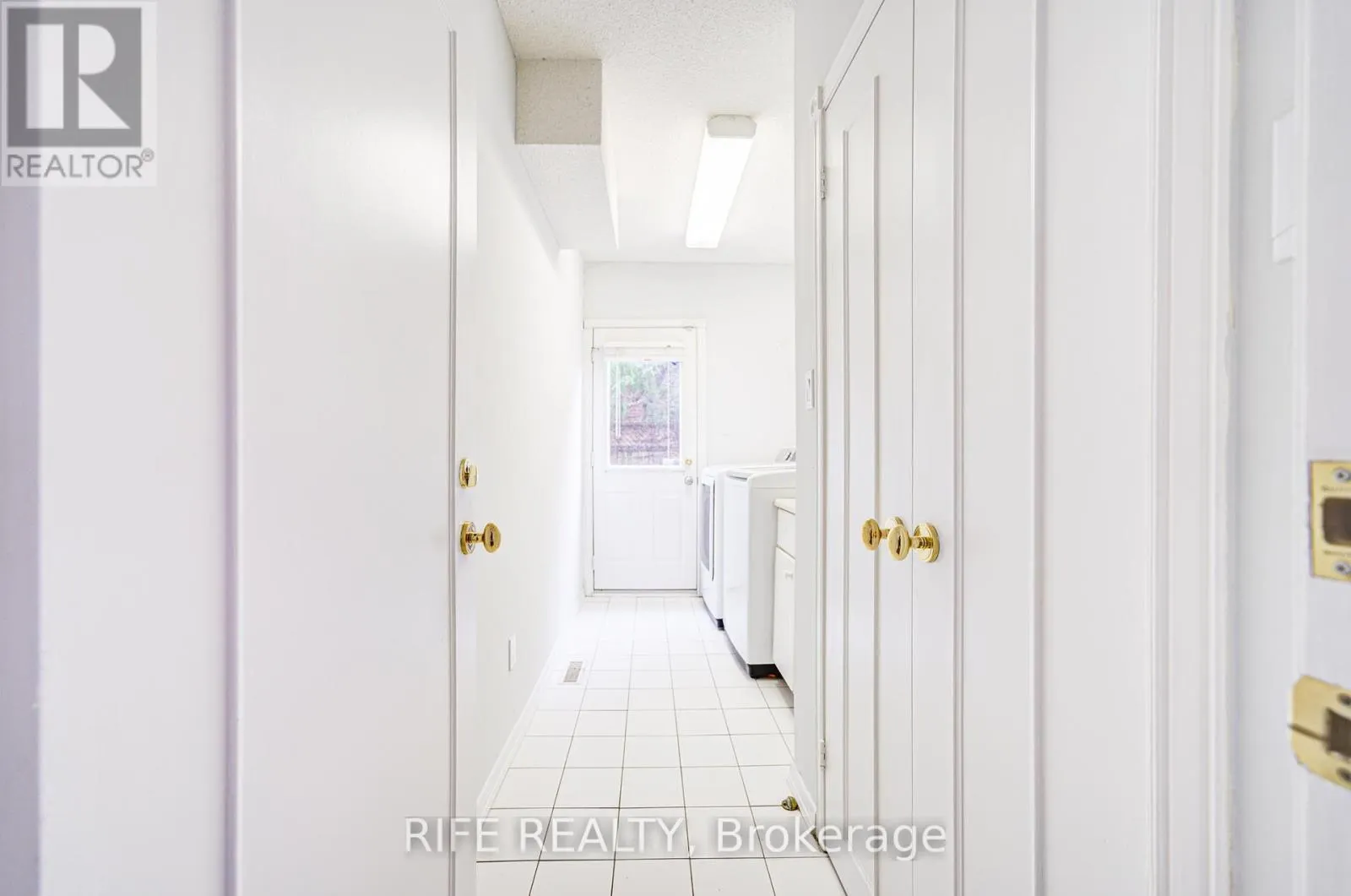 17 BRAMBLE DRIVE