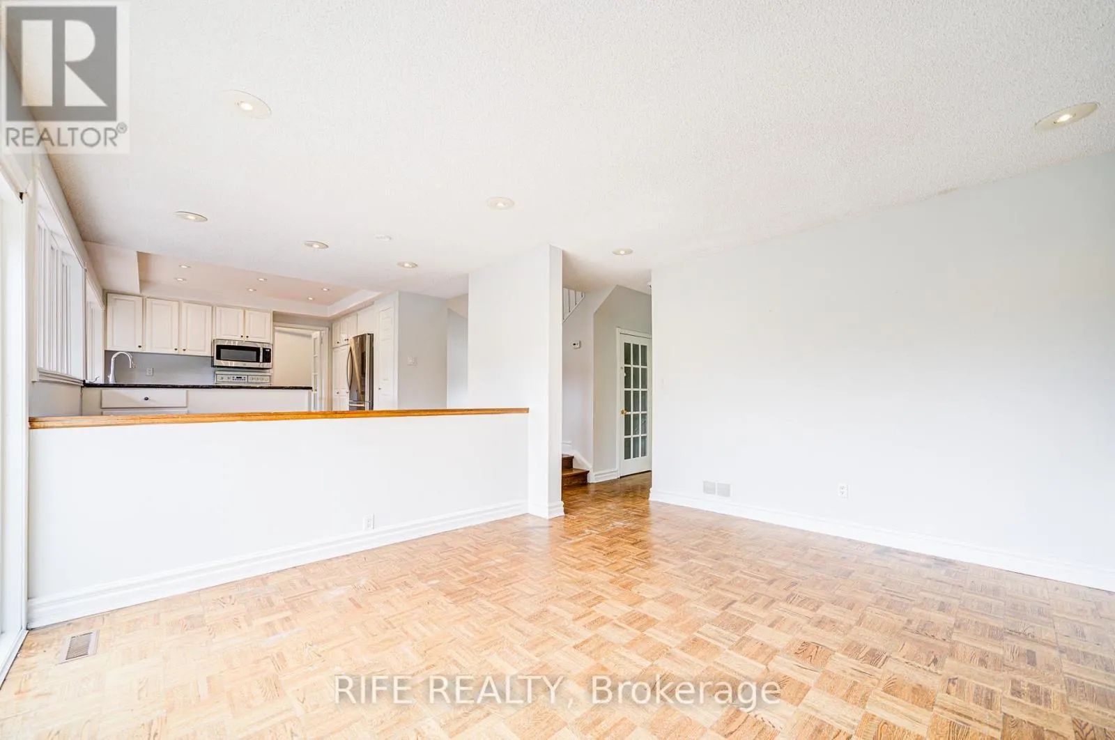 17 BRAMBLE DRIVE