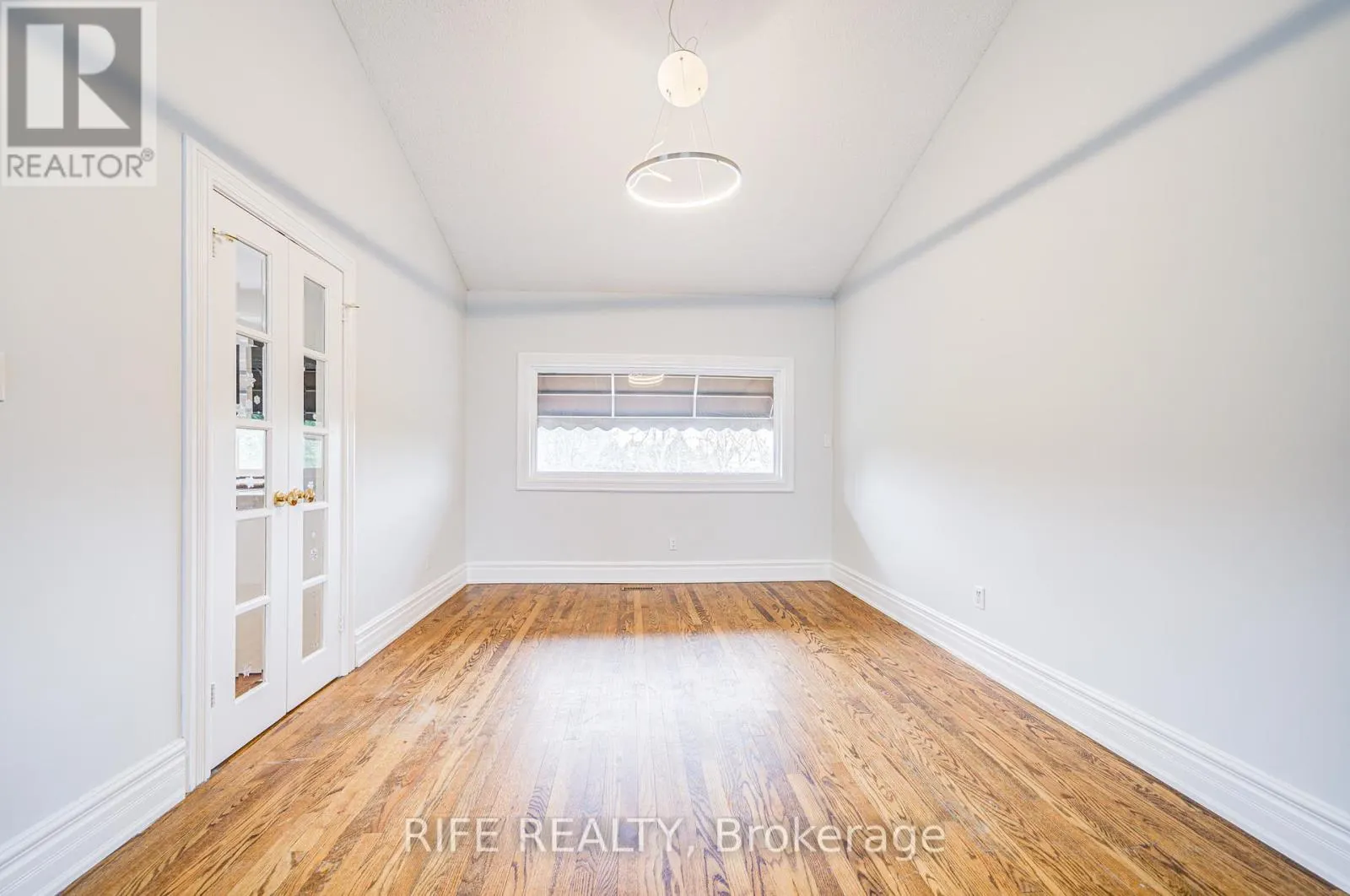 17 BRAMBLE DRIVE