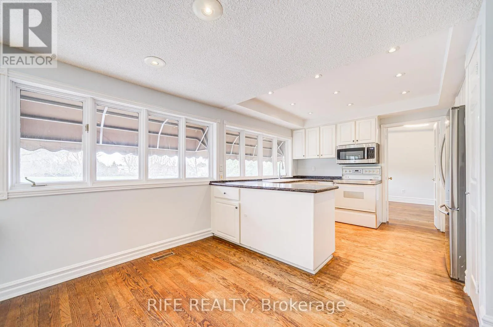17 BRAMBLE DRIVE