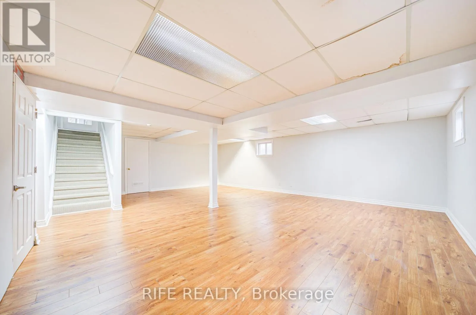 17 BRAMBLE DRIVE
