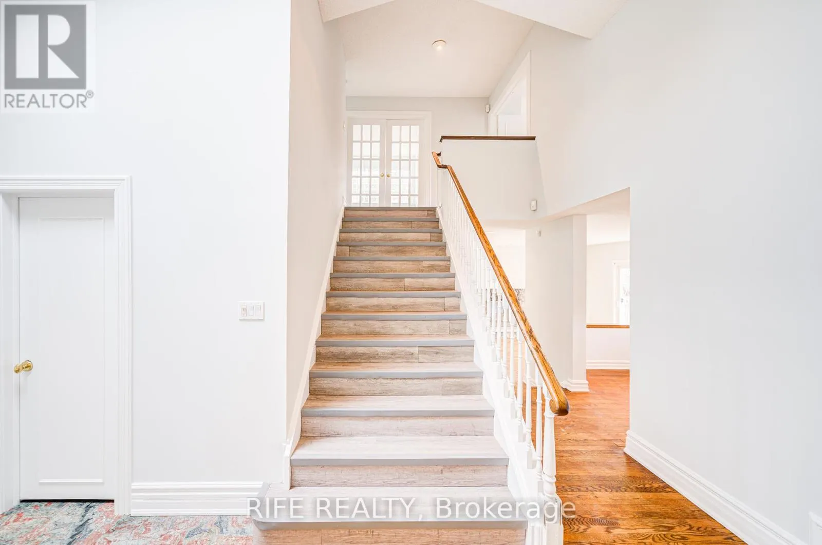 17 BRAMBLE DRIVE