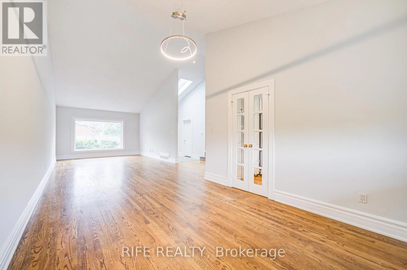 17 BRAMBLE DRIVE