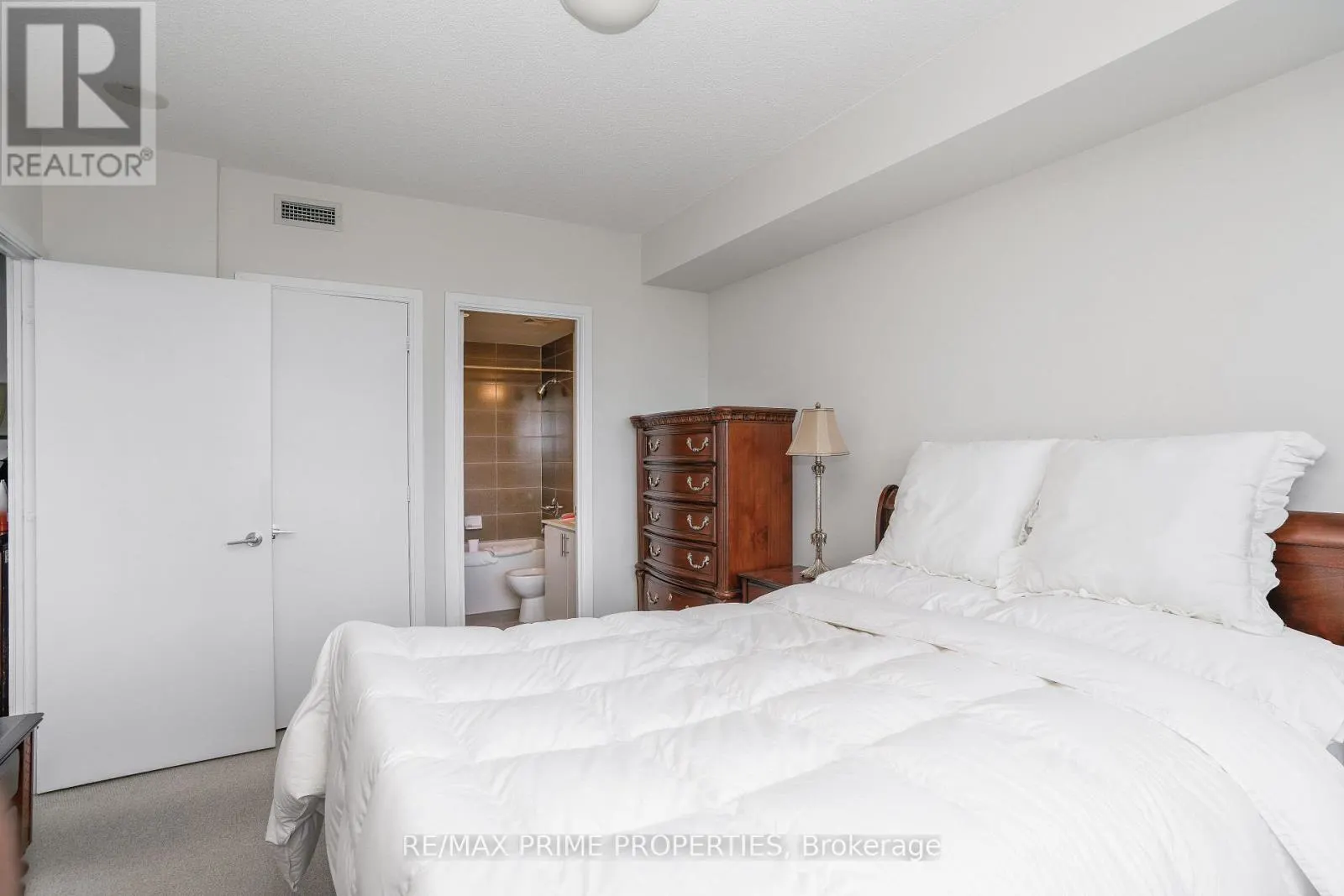 1804 - 181 WYNFORD DRIVE