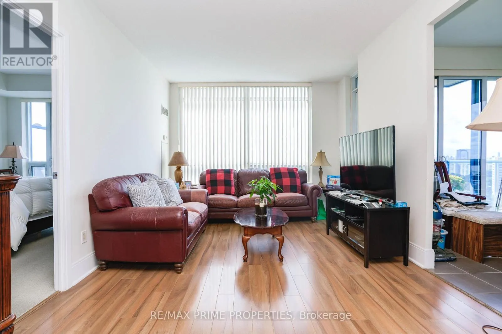 1804 - 181 WYNFORD DRIVE