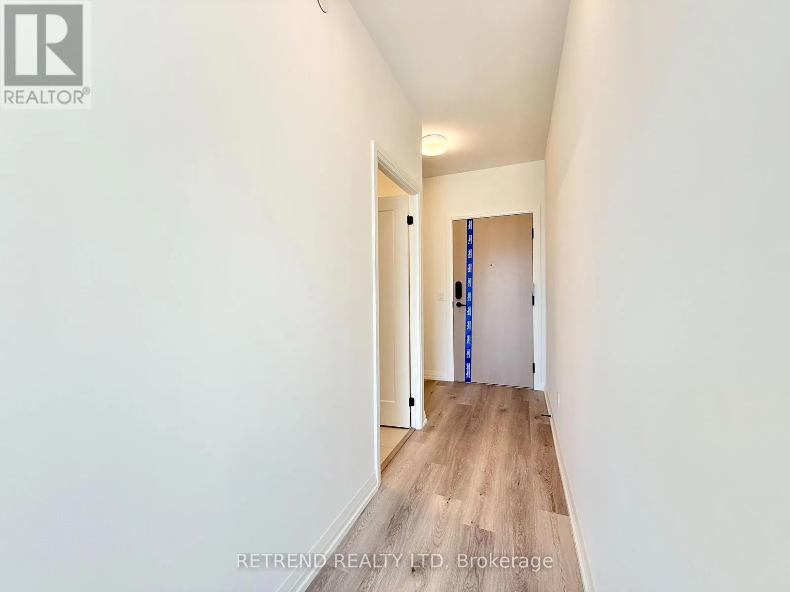 1806 - 280 DUNDAS STREET W