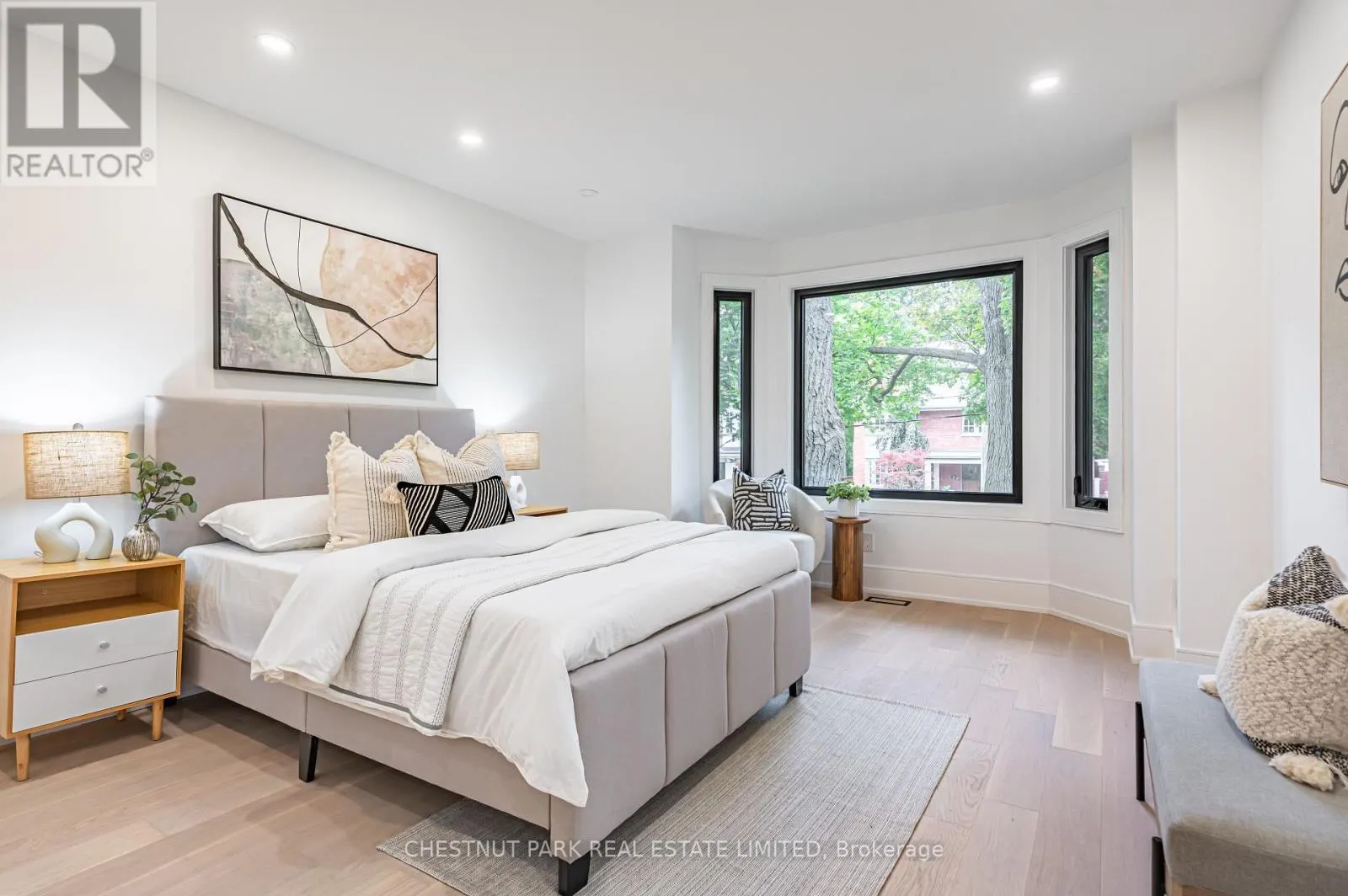 111 ROXBOROUGH DRIVE