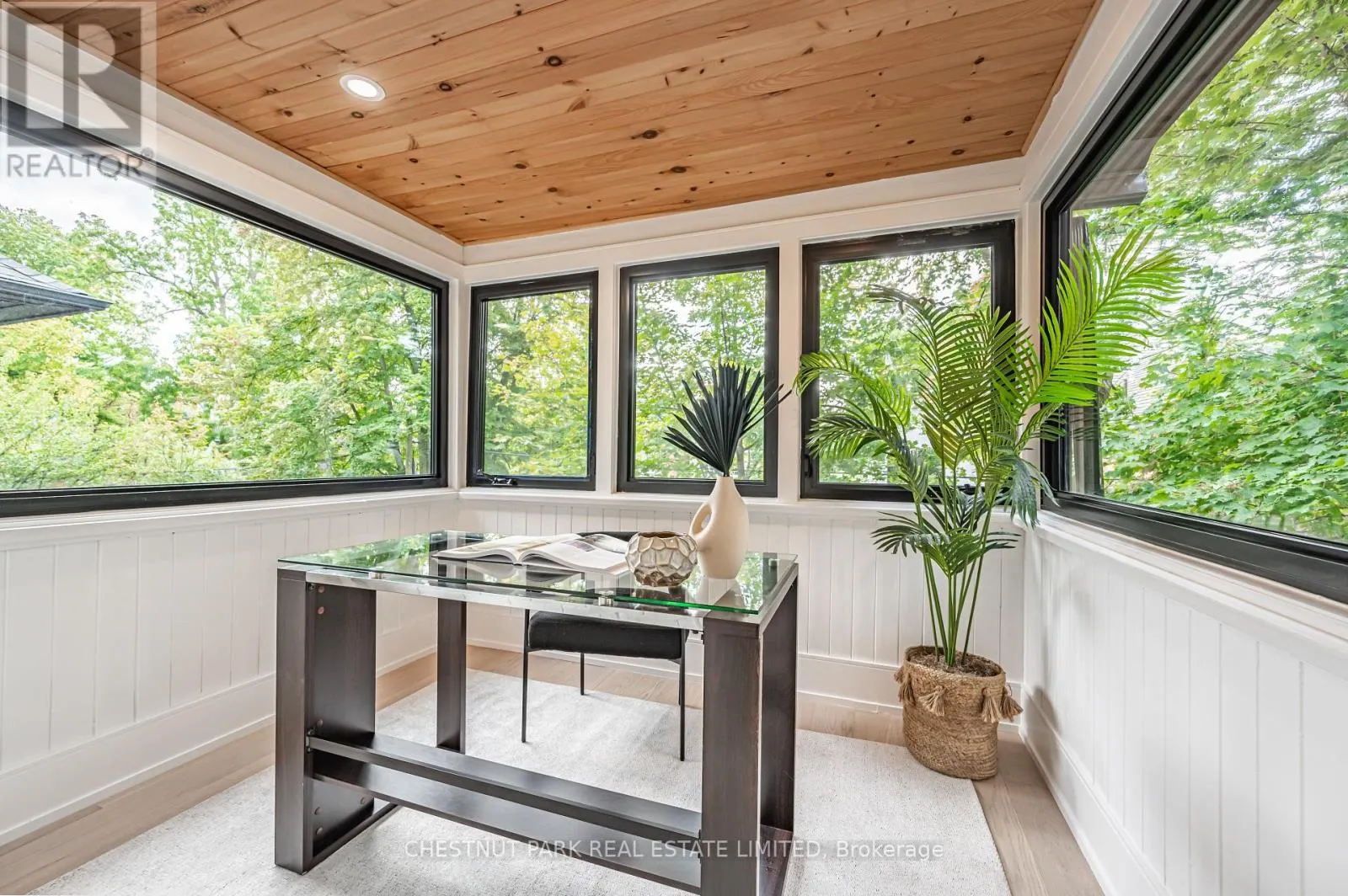 111 ROXBOROUGH DRIVE