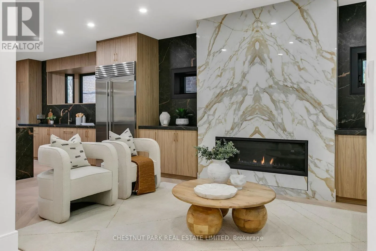 111 ROXBOROUGH DRIVE