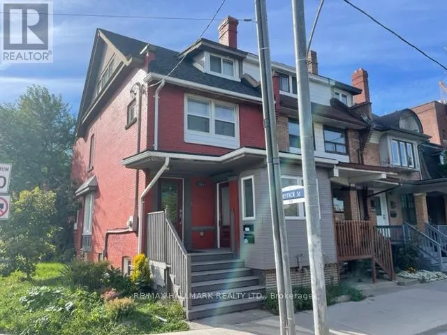 LOWER - 702 BATHURST STREET