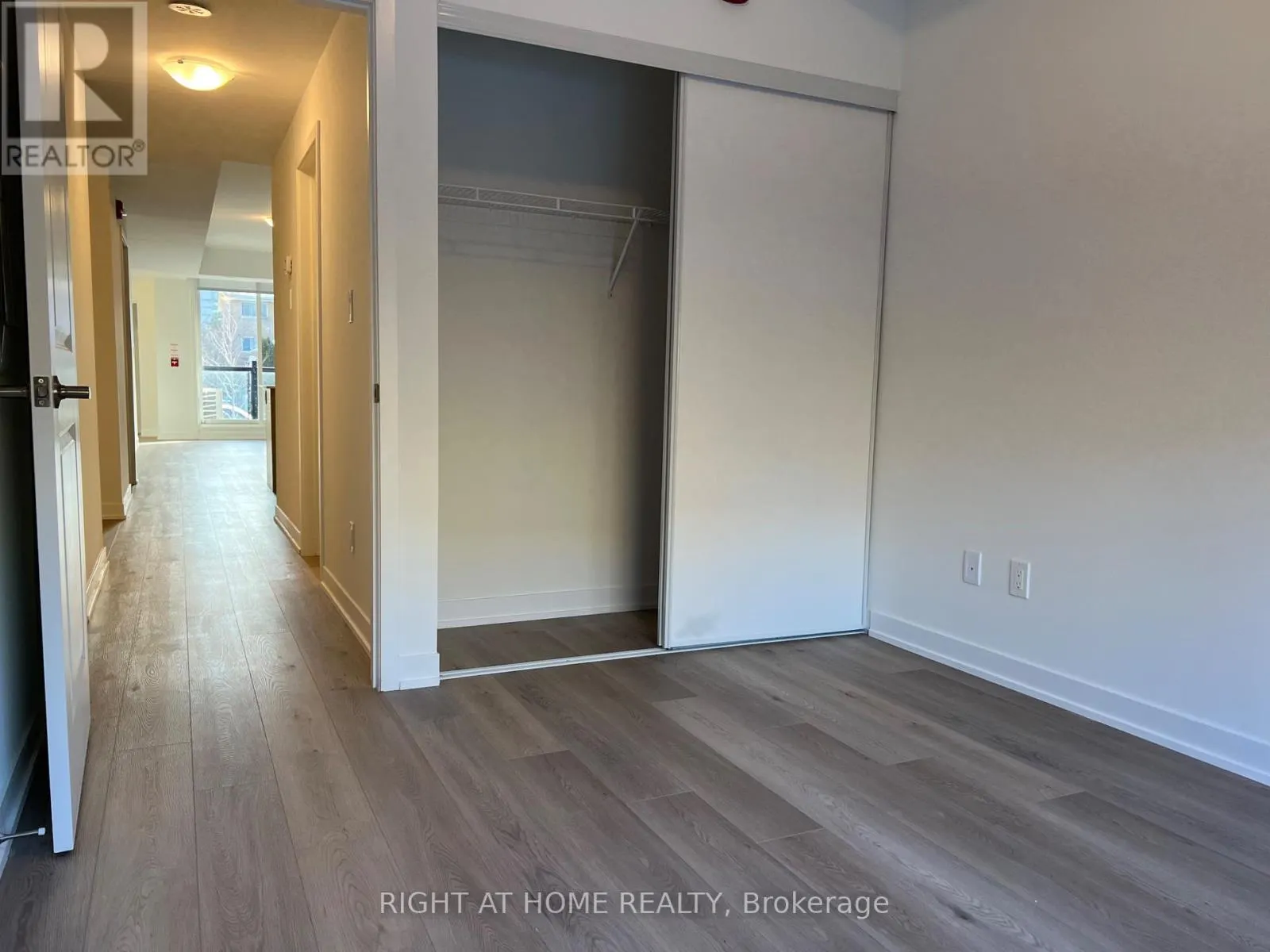 5 - 10 MARQUETTE AVENUE