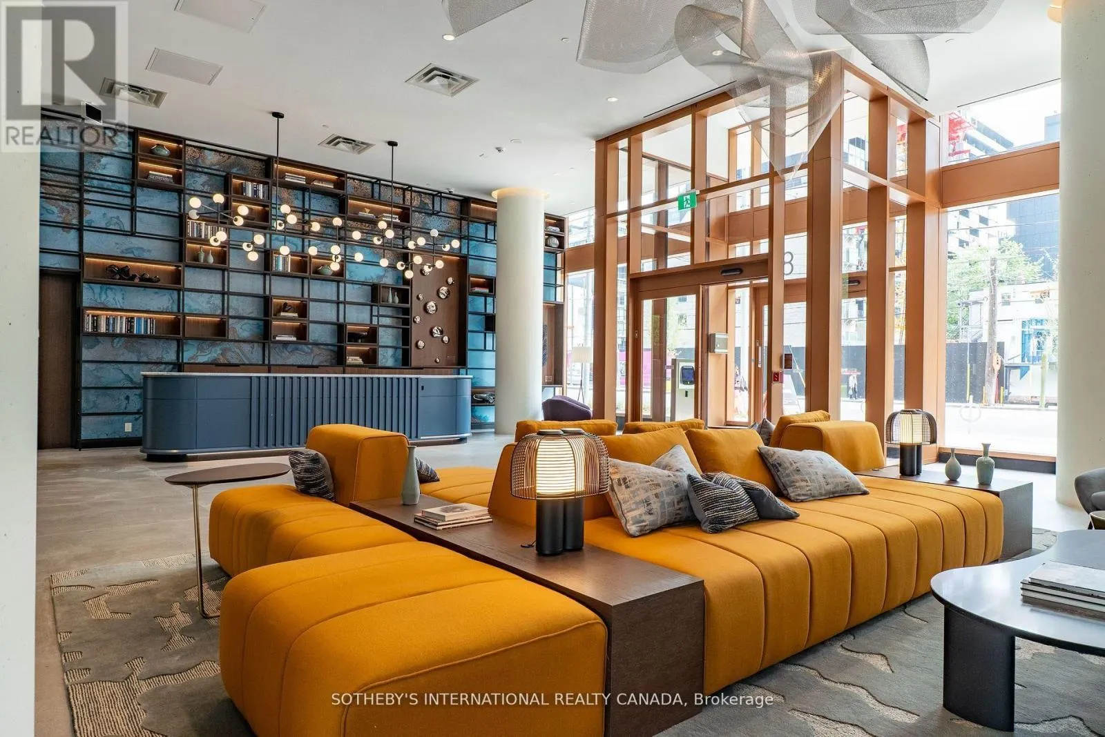 1111 - 88 BATHURST STREET