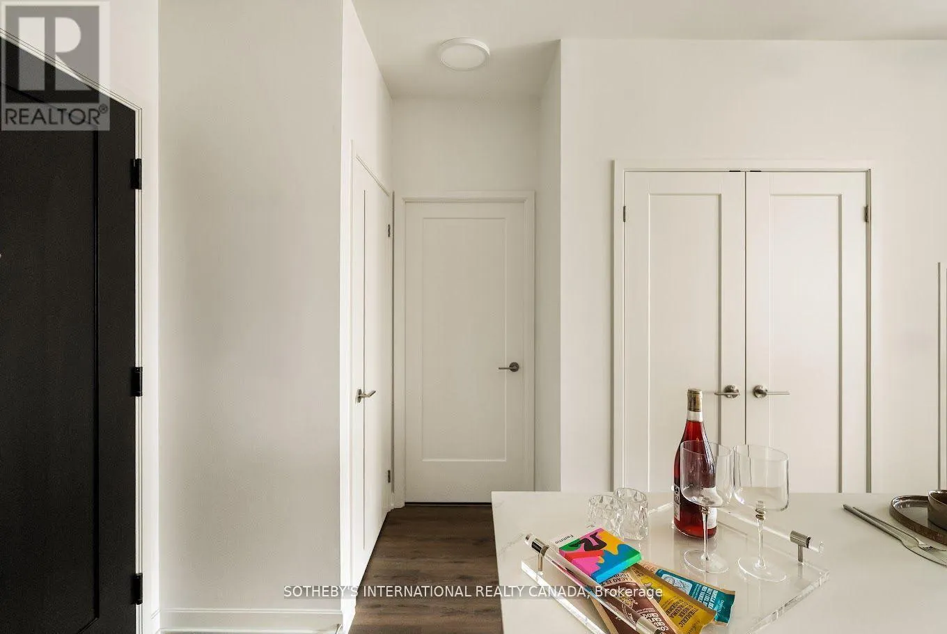 1111 - 88 BATHURST STREET