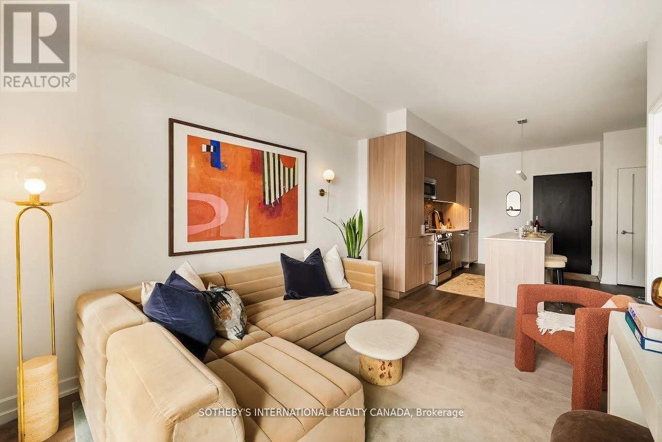 1111 - 88 BATHURST STREET
