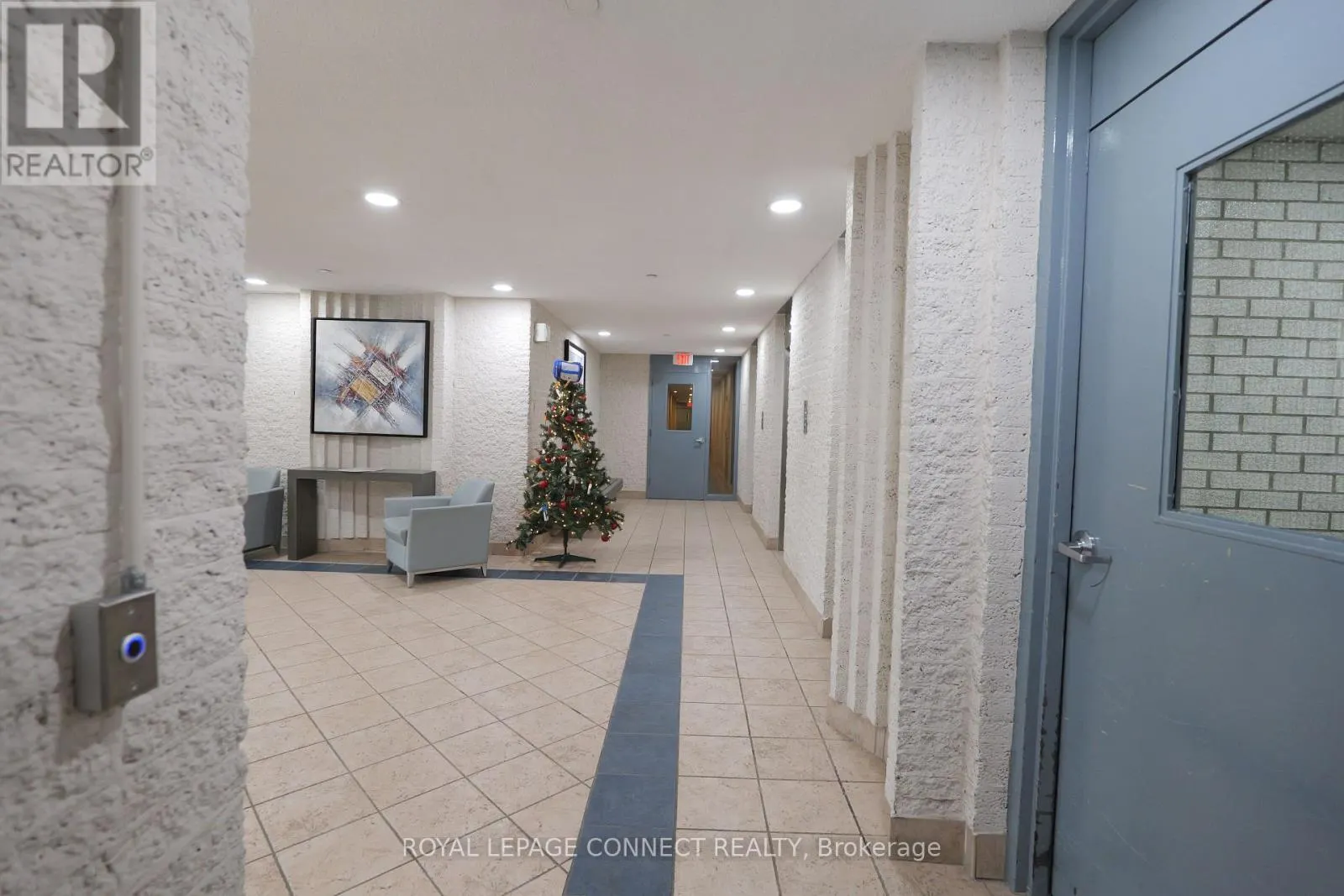 912 - 1360 YORK MILLS ROAD