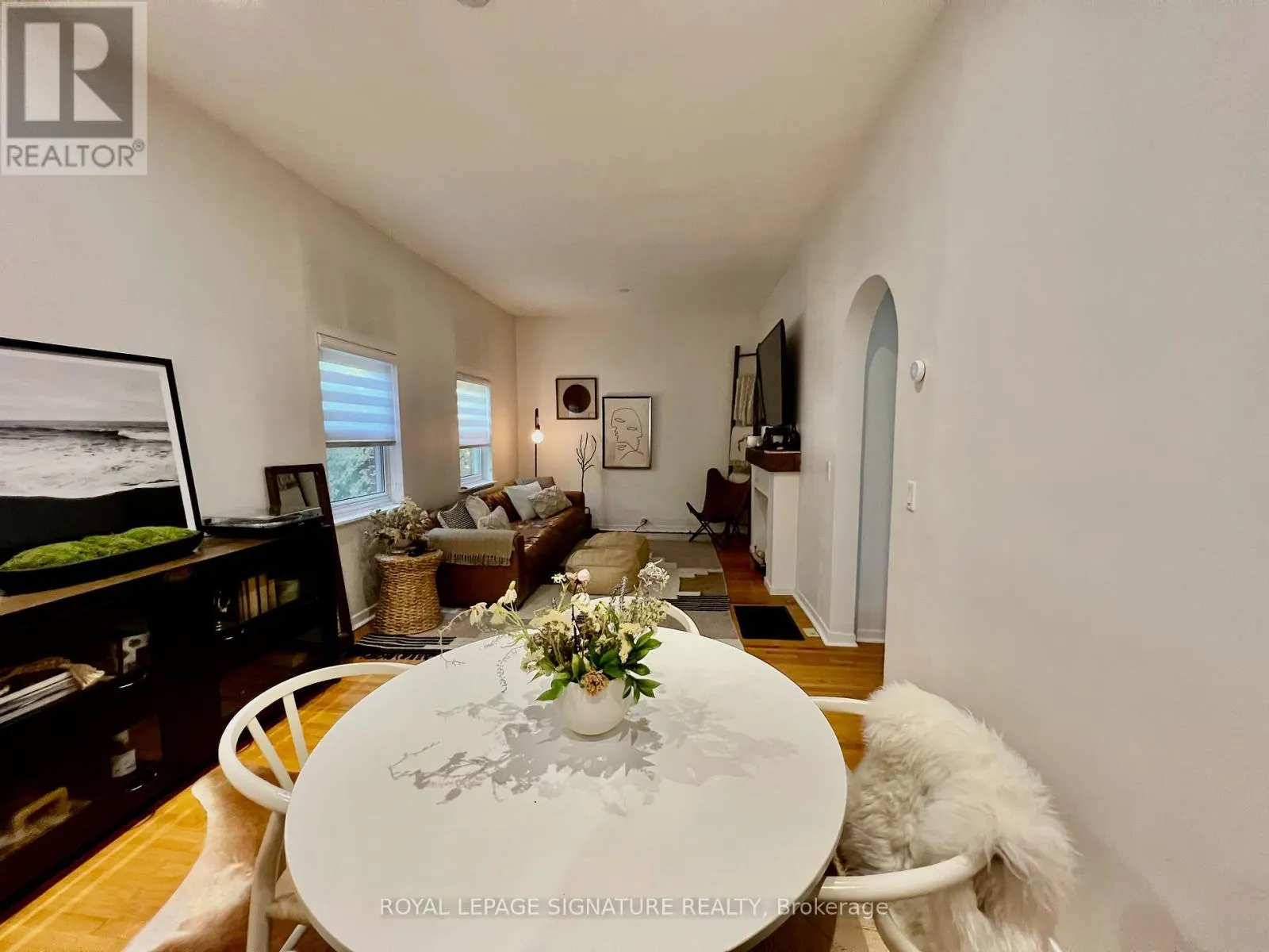 10 LIPPINCOTT STREET