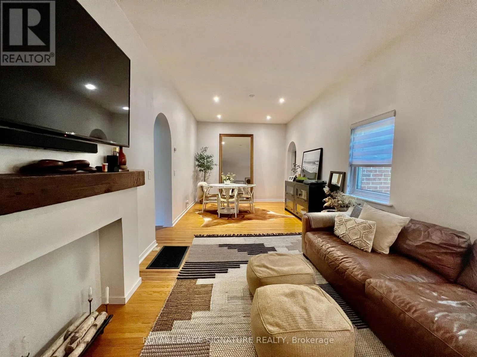 10 LIPPINCOTT STREET