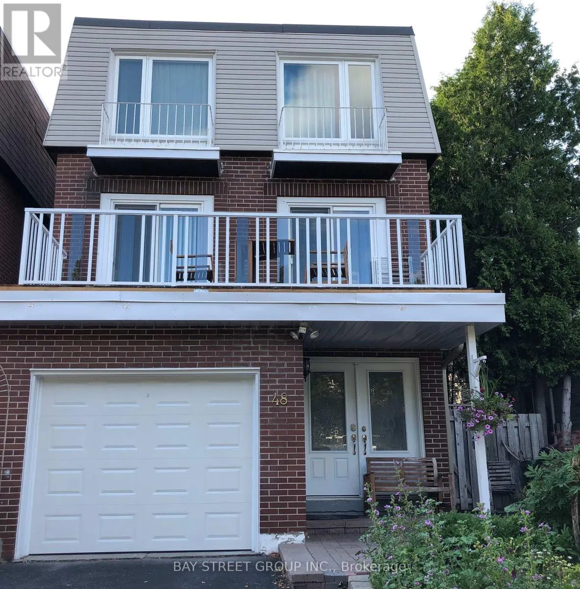 UPPER - 48 CHIPWOOD CRESCENT