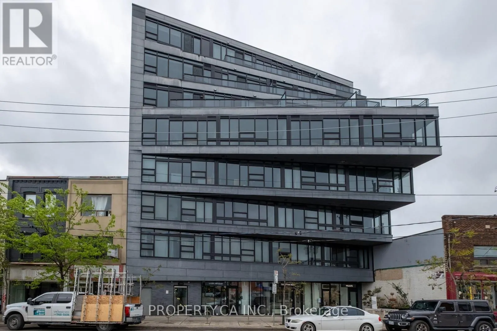 507 - 1239 DUNDAS STREET W