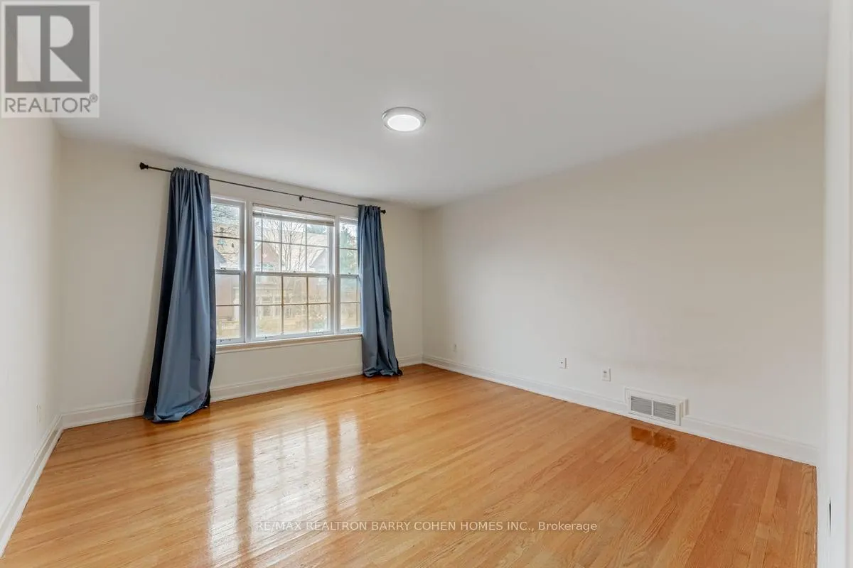 43 STRATHEDEN ROAD