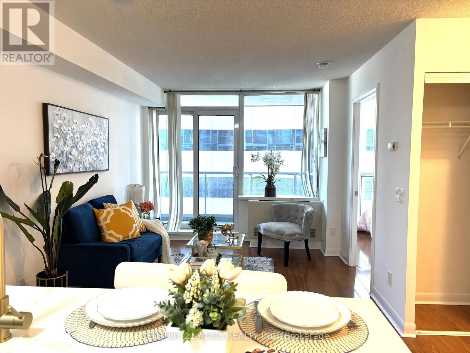 1612 - 4968 YONGE STREET