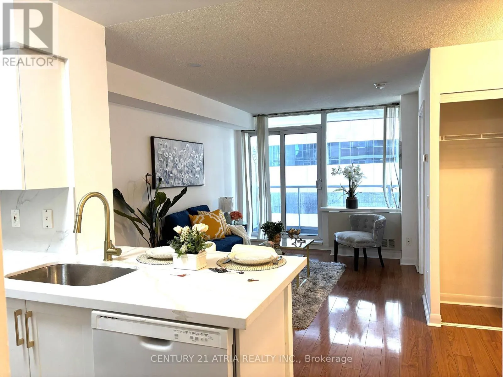 1612 - 4968 YONGE STREET