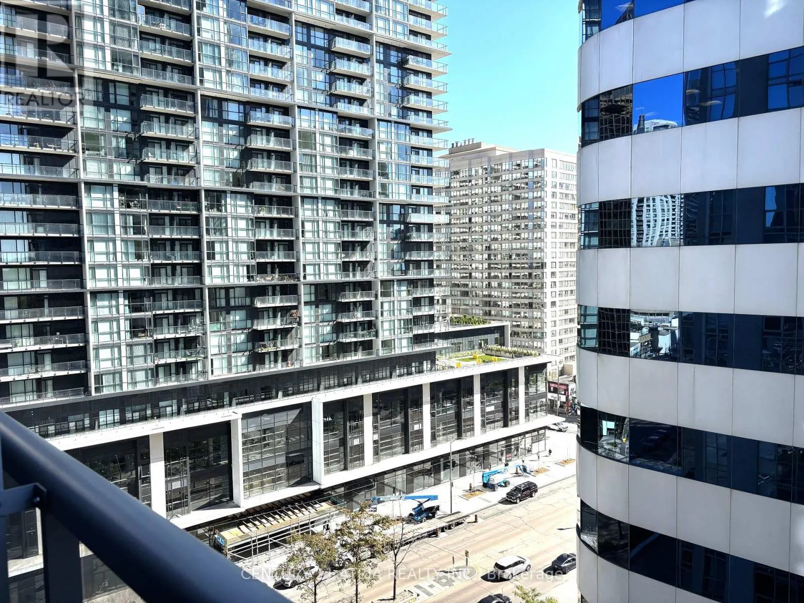 1612 - 4968 YONGE STREET