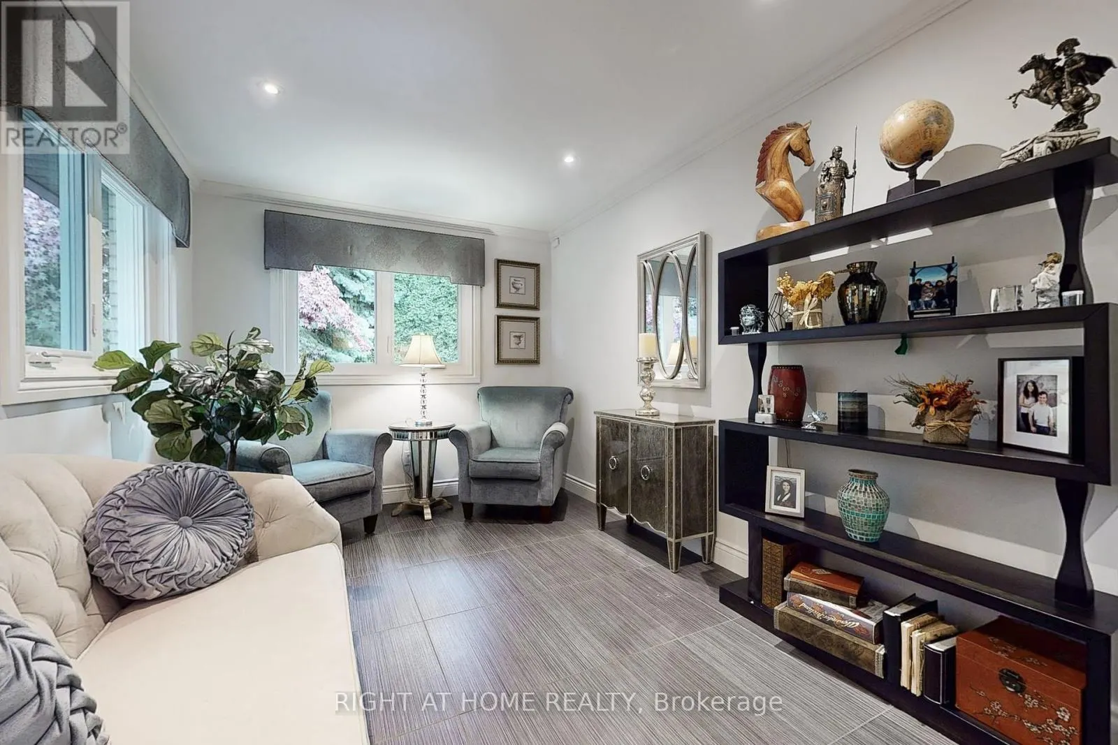 11 TEFLEY ROAD