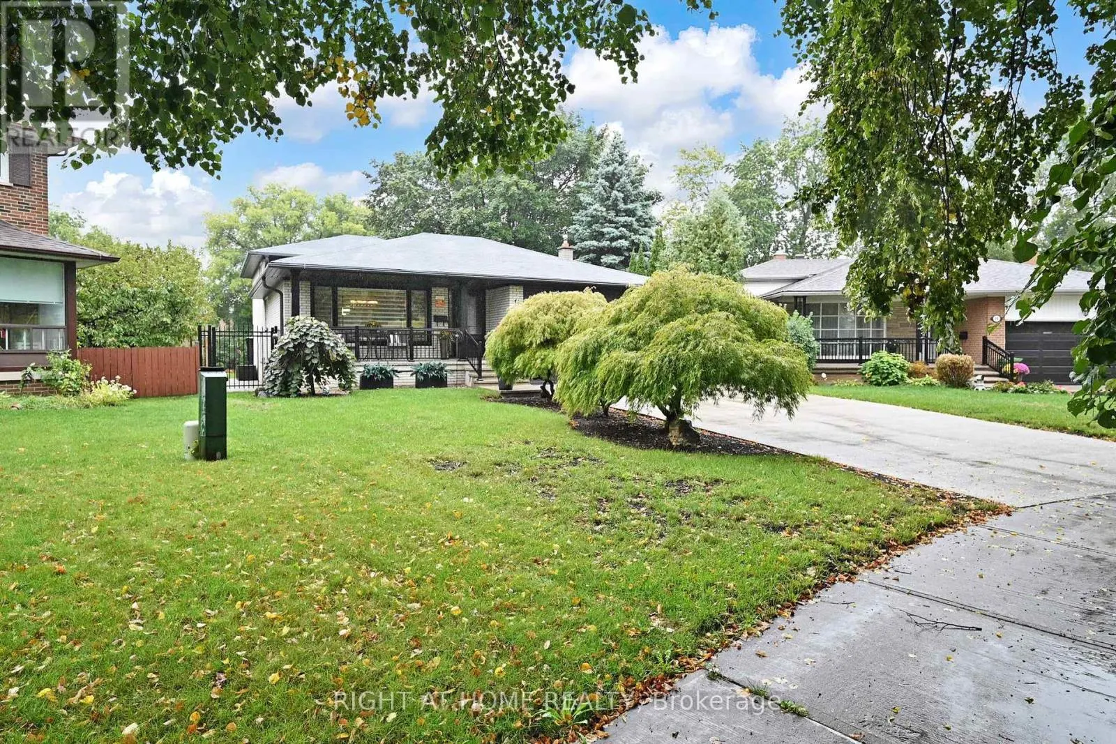 11 TEFLEY ROAD