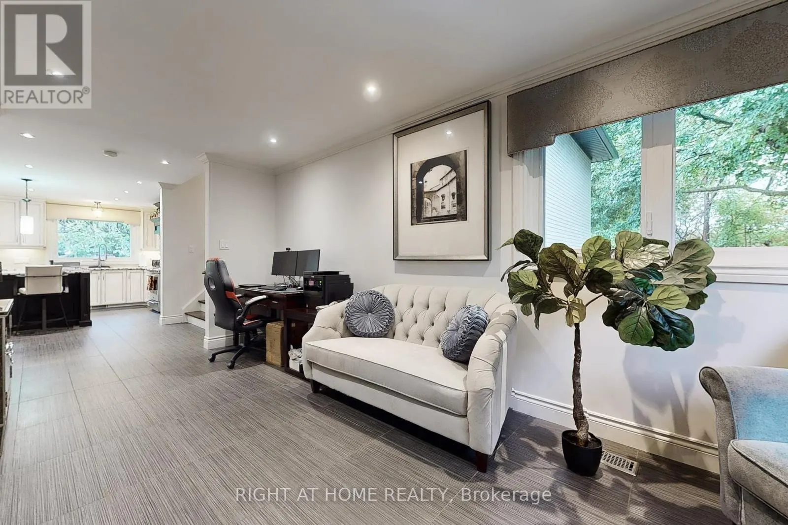 11 TEFLEY ROAD