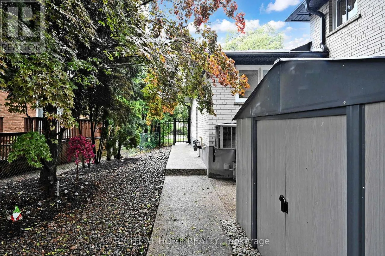 11 TEFLEY ROAD