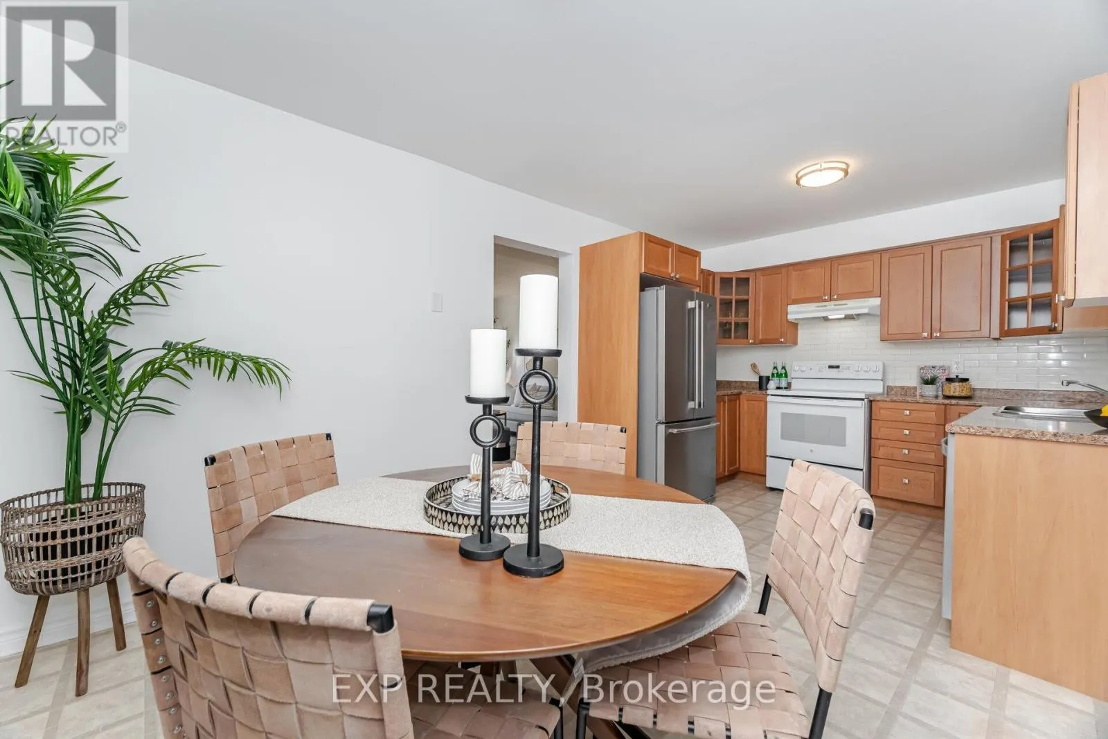 125 HOLLYBERRY TRAIL