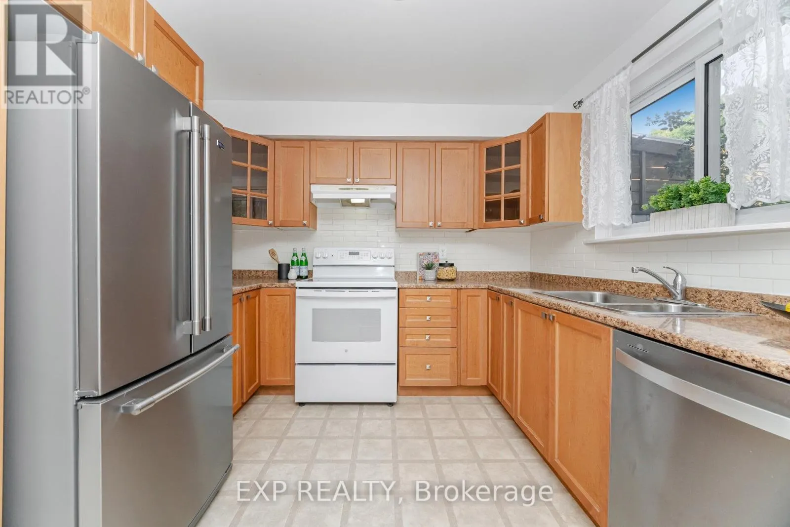 125 HOLLYBERRY TRAIL