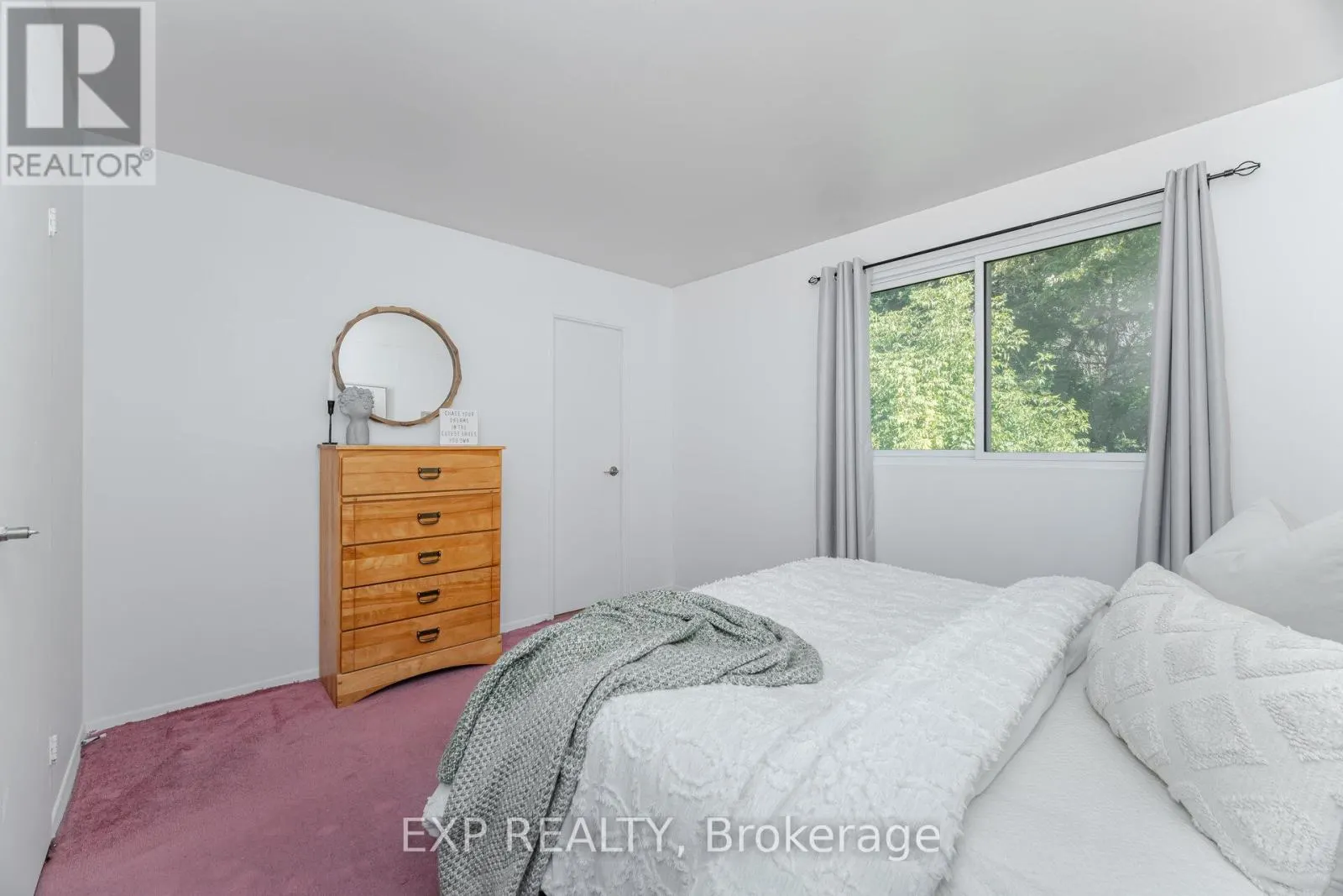 125 HOLLYBERRY TRAIL